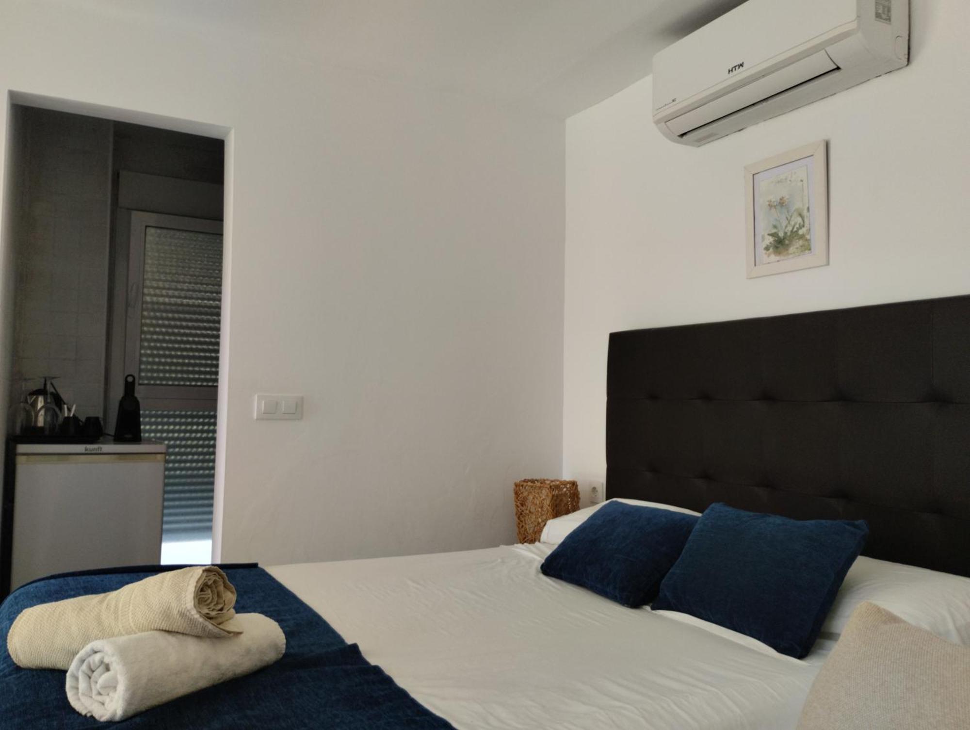 Apartamentos Y Habitaciones Kai Marbella (Adults Only) Room photo